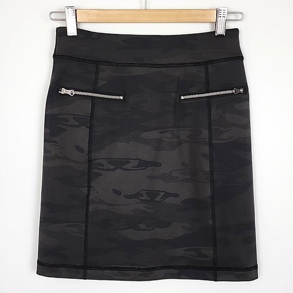 Lululemon Rocket Pencil Skirt Black Retro Grey Camo Zip Pockets Stretch Size 4 - Picture 4 of 16